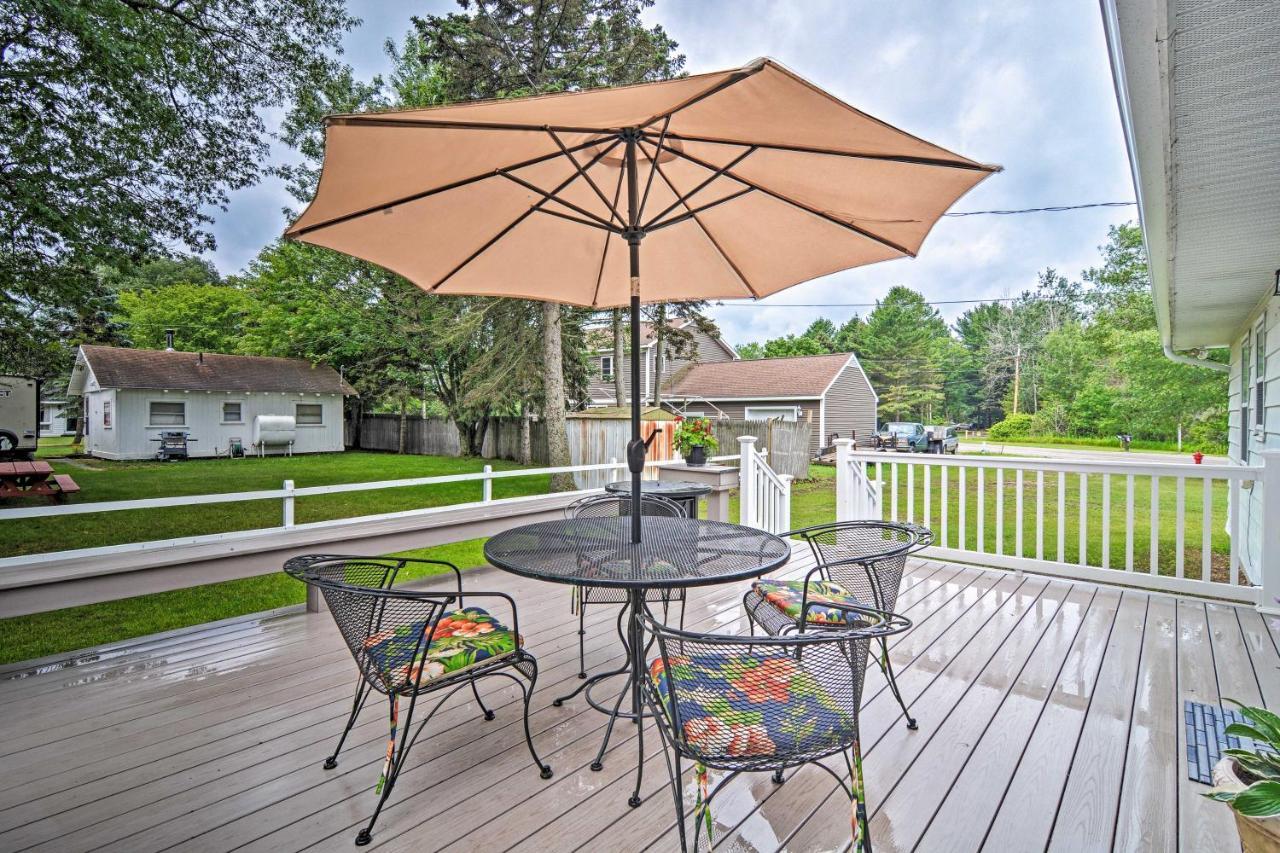 Lake Huron House With Grill And Beach Access! East Tawas المظهر الخارجي الصورة