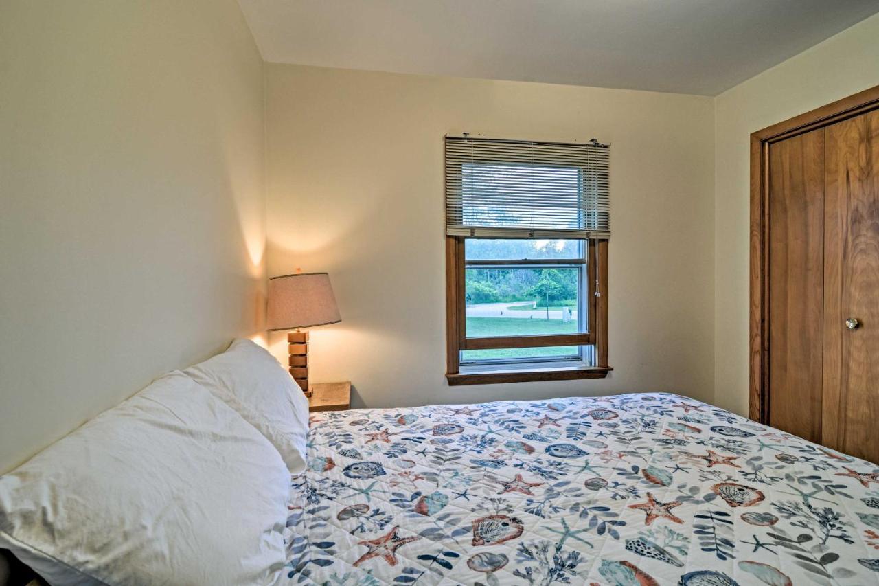 Lake Huron House With Grill And Beach Access! East Tawas المظهر الخارجي الصورة