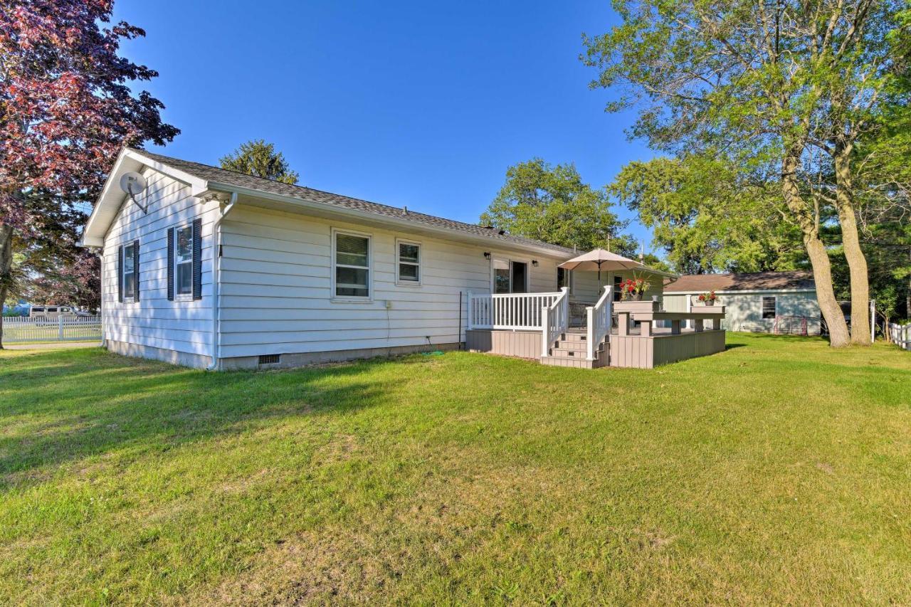 Lake Huron House With Grill And Beach Access! East Tawas المظهر الخارجي الصورة