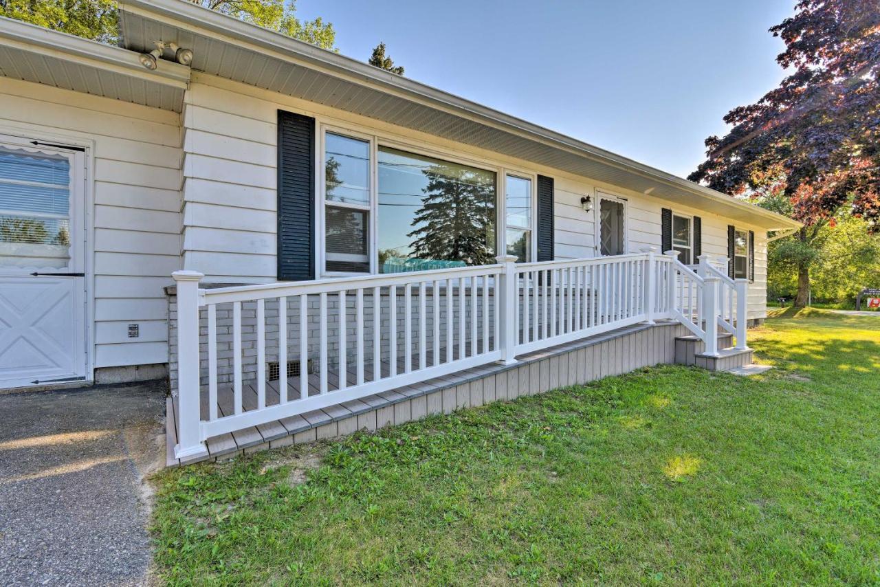 Lake Huron House With Grill And Beach Access! East Tawas المظهر الخارجي الصورة